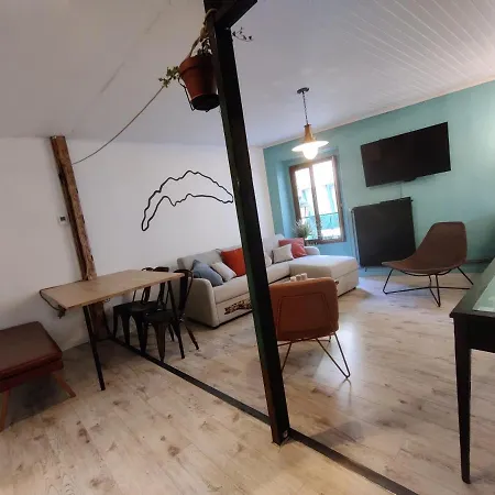 Hyper Centre - Leman Odyssey Apartamento *